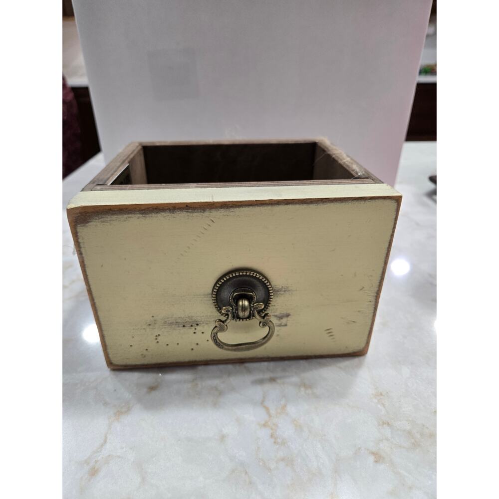 Creamer Colored Distressed Wooden Box with Metal Handle 6.75" x 5.75" x 4.5"